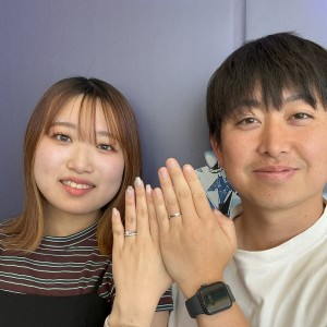 【横手市からお越しのS様＆M様】婚約指輪との組み合わせもバッチリ♡